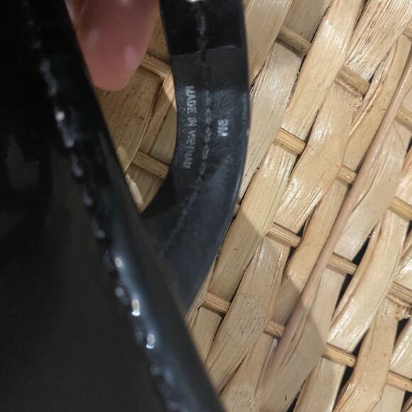 NOT FOR SALE: TORY BURCH Sz 9 Miller Black Patent Leather Thong Sandals - Picture 7 of 7